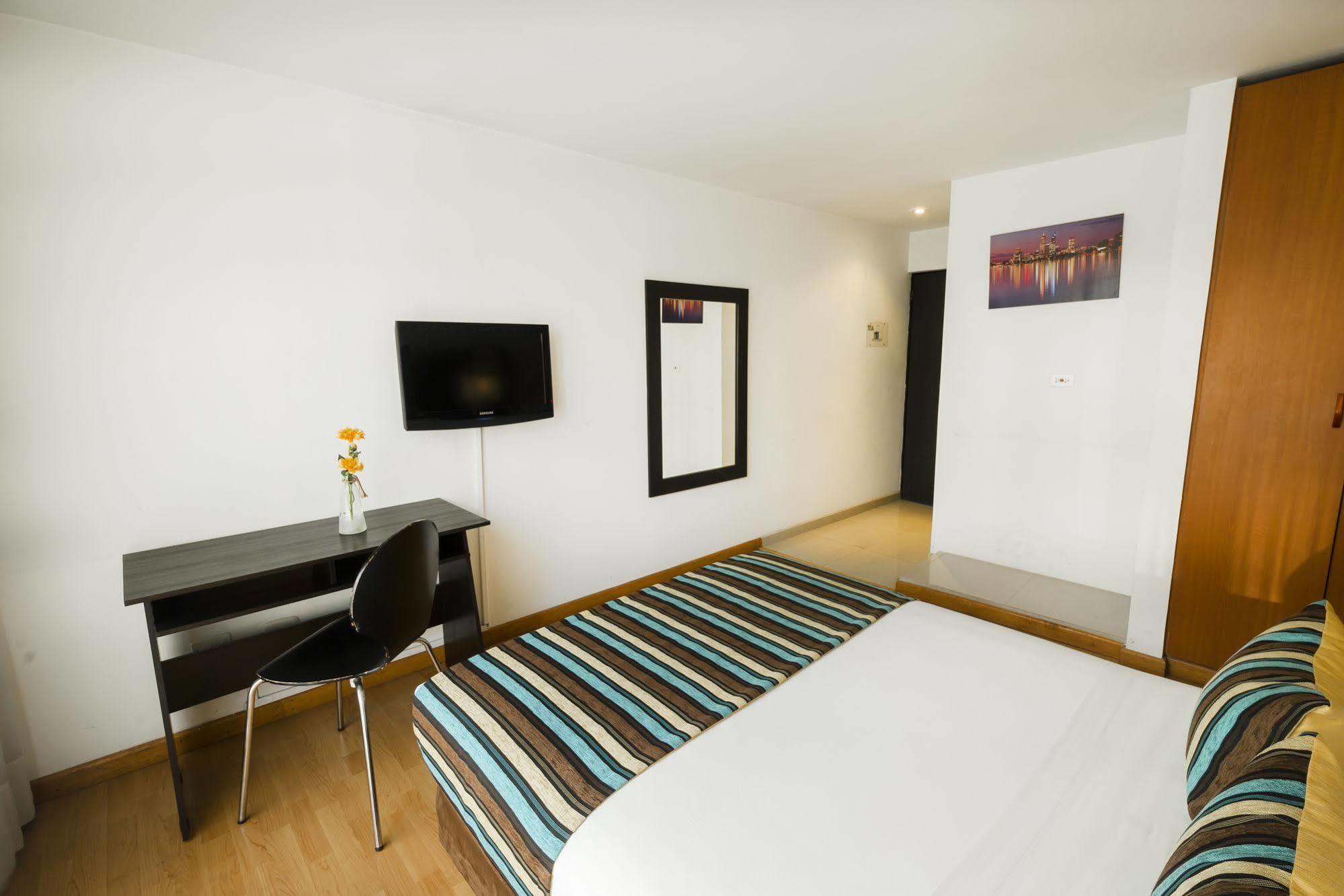 Hotel L'Etoile Javeriana ボゴタ エクステリア 写真
